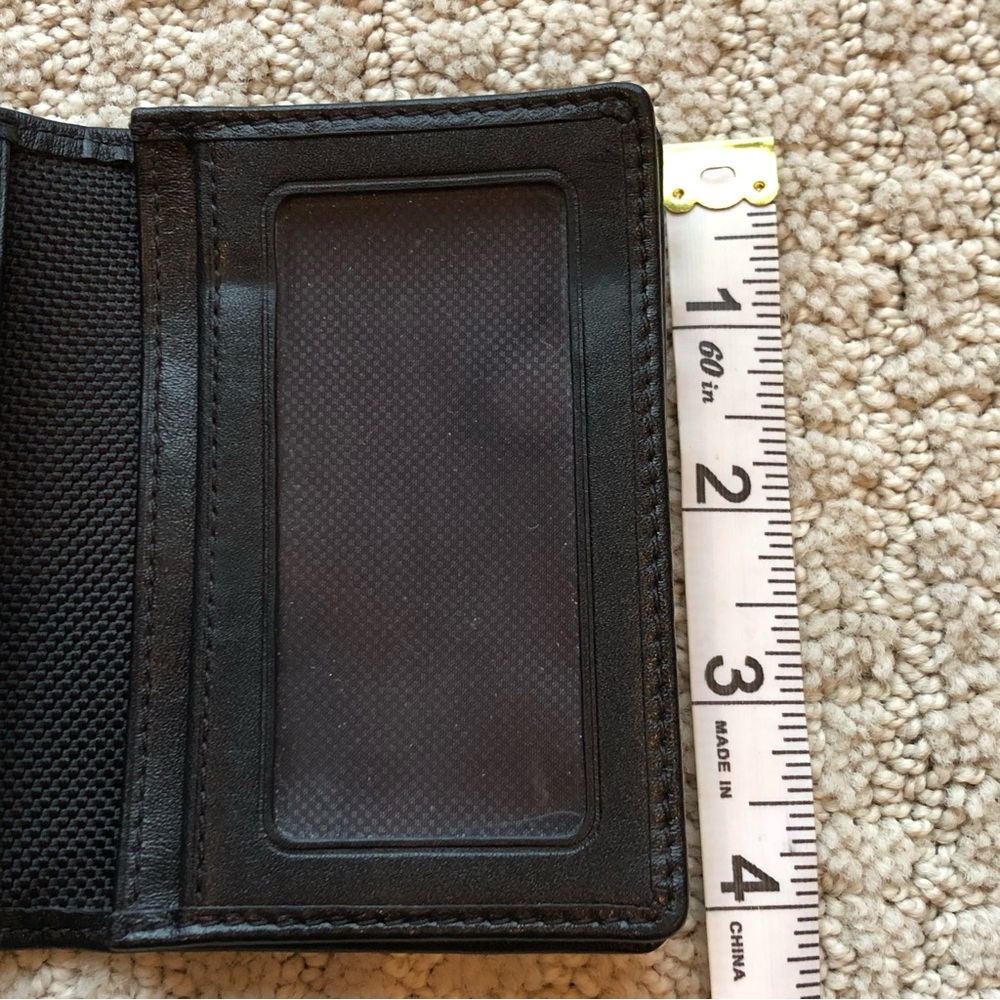 Tumi Wallet - Picture 4 of 6
